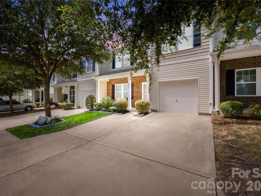 4059 Creekstone Trace, Gastonia, NC 28056.  MLS# CAR4410193, YatesRealty ID 41307. 