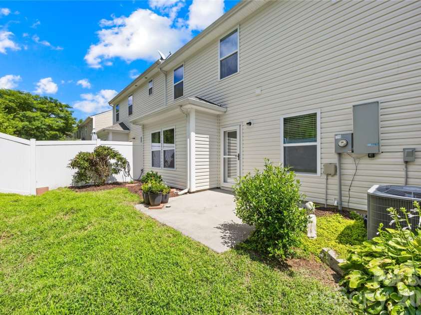 4059 Creekstone Trace, Gastonia, NC 28056.  MLS# CAR4410193, YatesRealty ID 41307. 