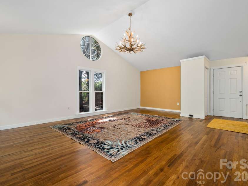 366 Cabin Hollow Drive, Marshall, NC 28753.  MLS# CAR4402310, YatesRealty ID 41308. 