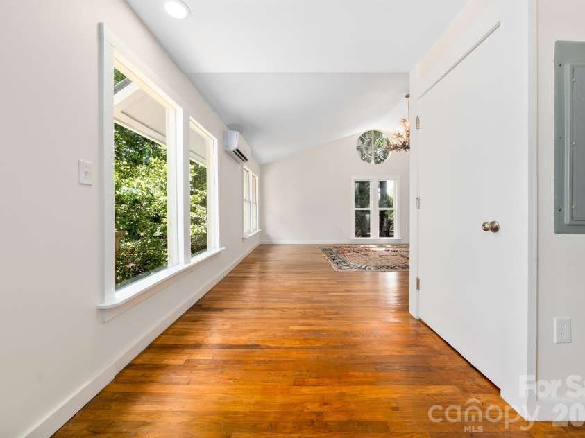 366 Cabin Hollow Drive, Marshall, NC 28753.  MLS# CAR4402310, YatesRealty ID 41308. 