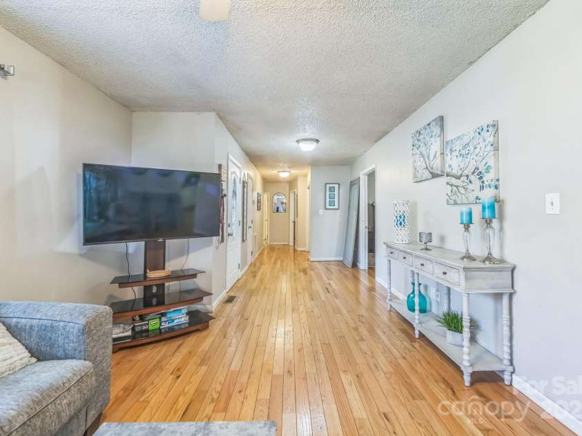 2100 Pisgah Highway, Candler, NC 28715.  MLS# CAR4238028, YatesRealty ID 4131. 