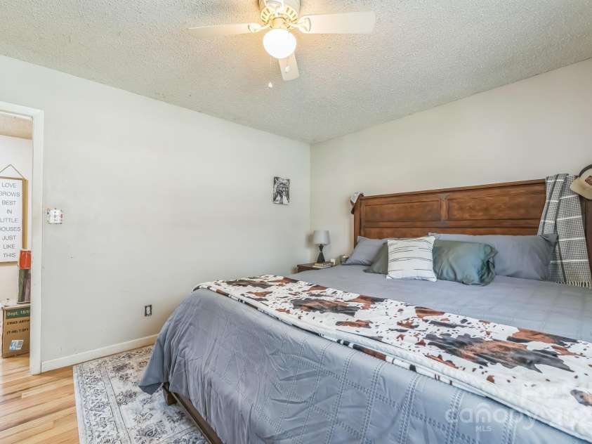 2100 Pisgah Highway, Candler, NC 28715.  MLS# CAR4238028, YatesRealty ID 4131. 