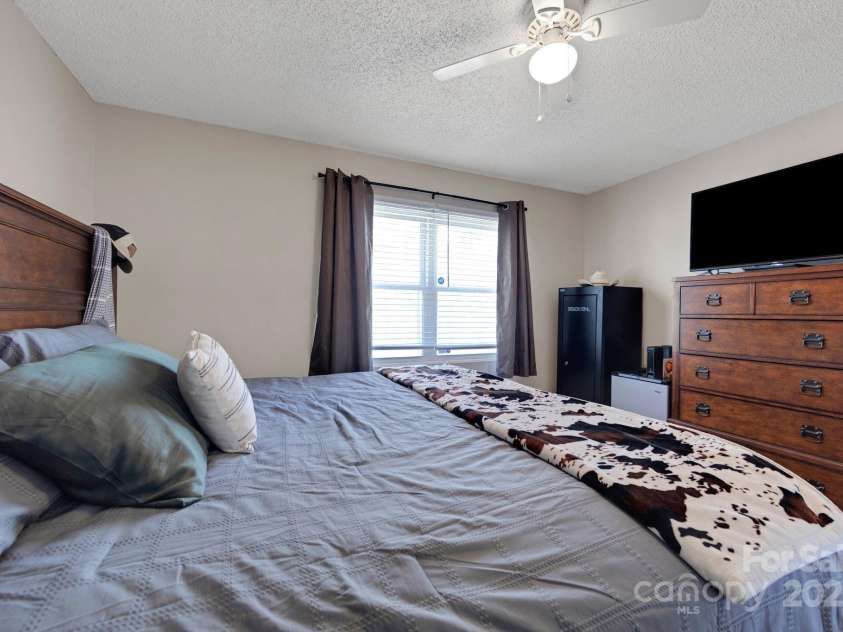 2100 Pisgah Highway, Candler, NC 28715.  MLS# CAR4238028, YatesRealty ID 4131. 