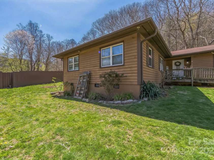 2100 Pisgah Highway, Candler, NC 28715.  MLS# CAR4238028, YatesRealty ID 4131. 