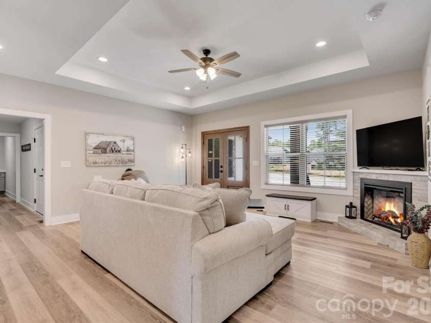1203 Summerhill Street, Lenoir, NC 28645.  MLS# CAR4398877, YatesRealty ID 41310. 