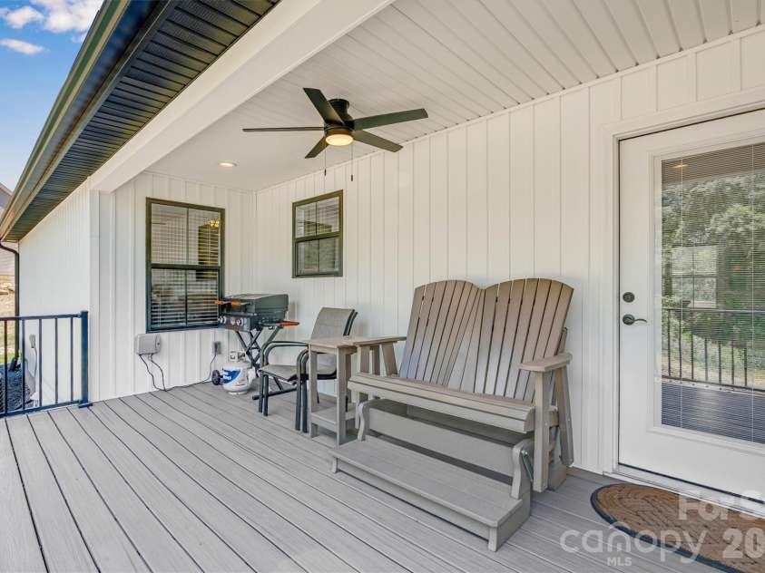 1203 Summerhill Street, Lenoir, NC 28645.  MLS# CAR4398877, YatesRealty ID 41310. 