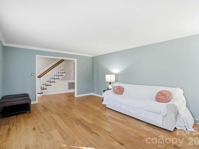 1308 Dumbarton Road, Gastonia, NC 28054.  MLS# CAR4424126, YatesRealty ID 41313. 