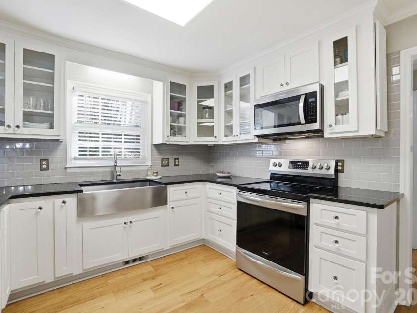 1308 Dumbarton Road, Gastonia, NC 28054.  MLS# CAR4424126, YatesRealty ID 41313. 