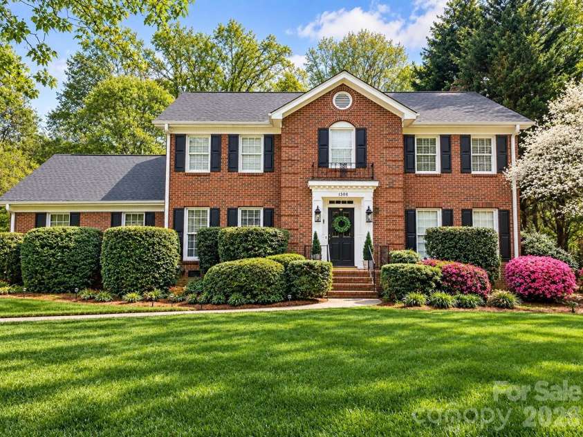 1308 Dumbarton Road, Gastonia, NC 28054.  MLS# CAR4424126, YatesRealty ID 41313. 
