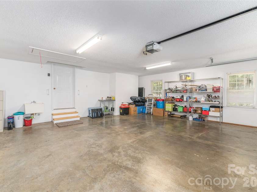 26 Moriah Lane, Asheville, NC 28803.  MLS# CAR4409521, YatesRealty ID 41314. 