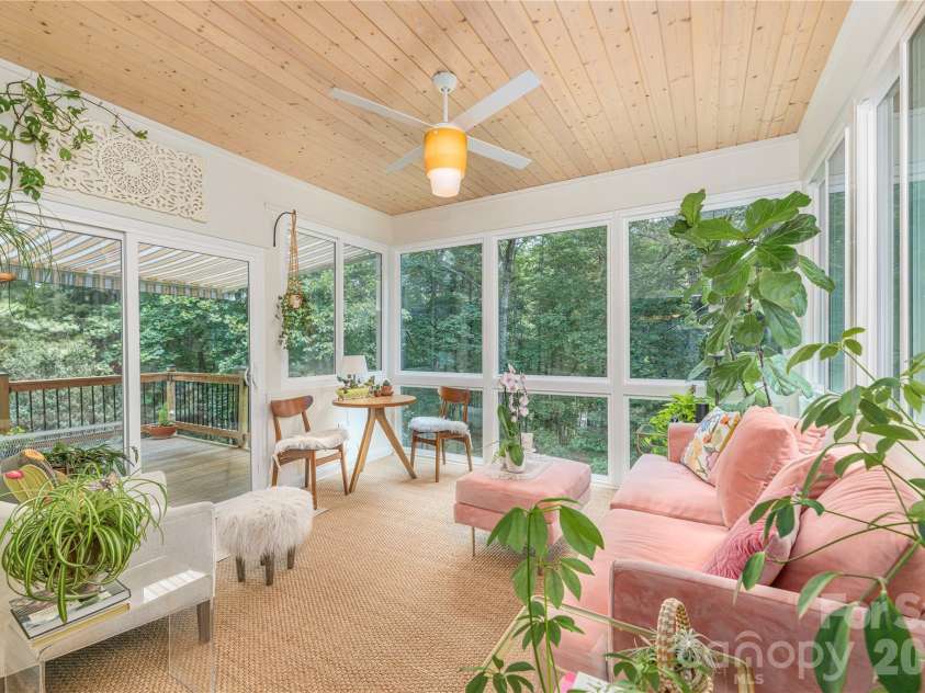 26 Moriah Lane, Asheville, NC 28803.  MLS# CAR4409521, YatesRealty ID 41314. 