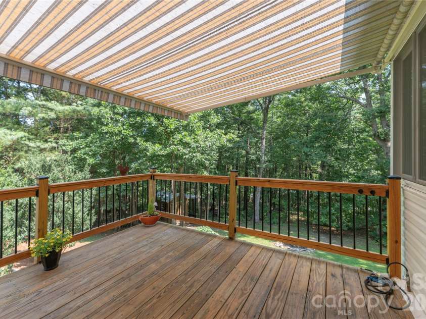 26 Moriah Lane, Asheville, NC 28803.  MLS# CAR4409521, YatesRealty ID 41314. 