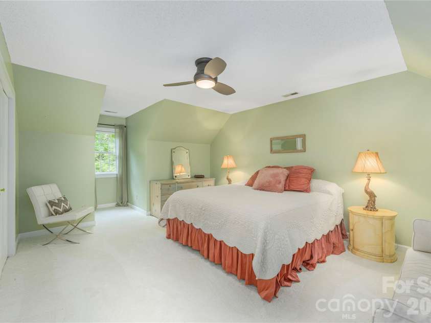 26 Moriah Lane, Asheville, NC 28803.  MLS# CAR4409521, YatesRealty ID 41314. 