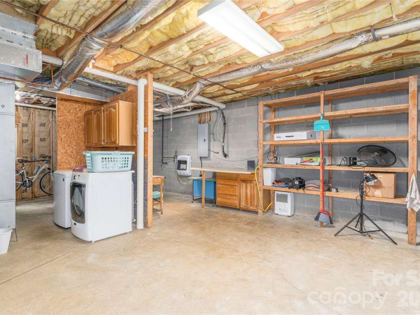 26 Moriah Lane, Asheville, NC 28803.  MLS# CAR4409521, YatesRealty ID 41314. 