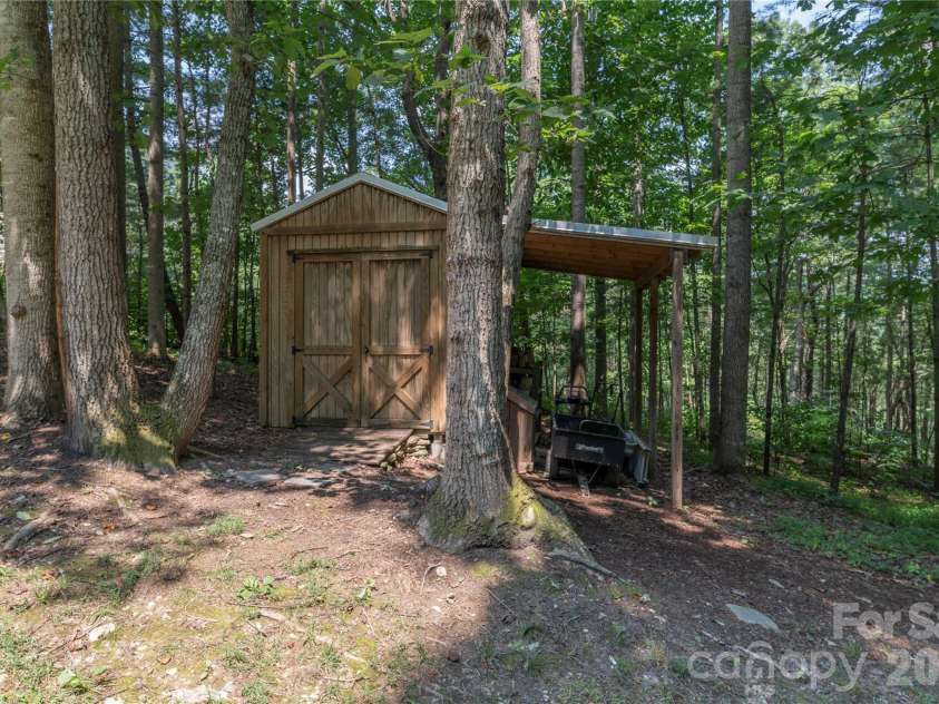 26 Moriah Lane, Asheville, NC 28803.  MLS# CAR4409521, YatesRealty ID 41314. 