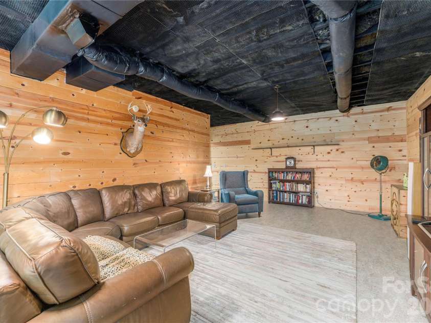 26 Moriah Lane, Asheville, NC 28803.  MLS# CAR4409521, YatesRealty ID 41314. 