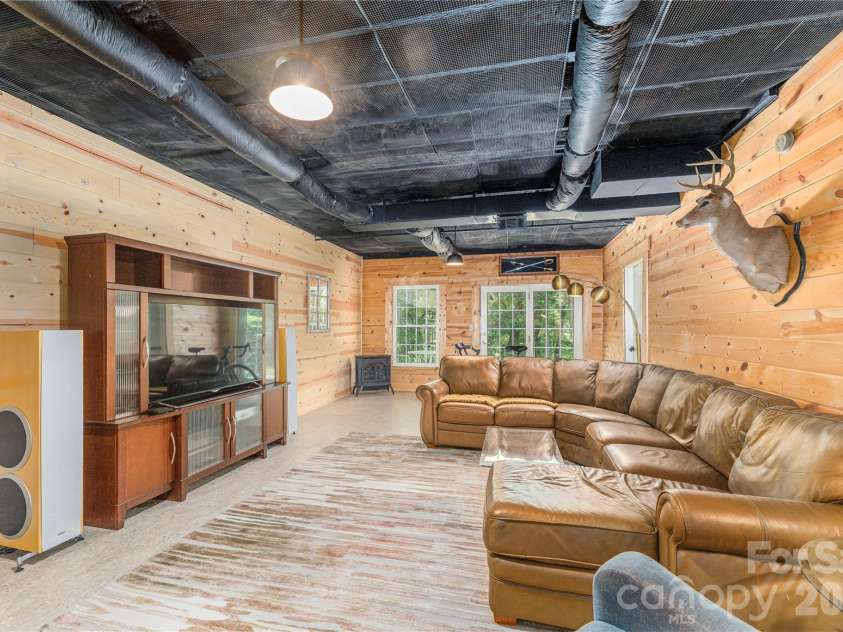 26 Moriah Lane, Asheville, NC 28803.  MLS# CAR4409521, YatesRealty ID 41314. 