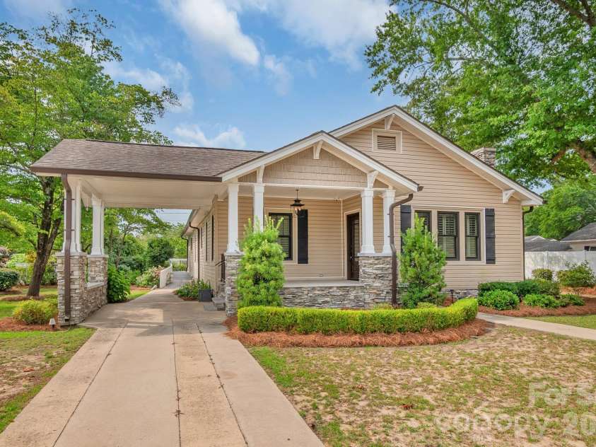 312 Church Street, Kershaw, SC 29067.  MLS# CAR4408830, YatesRealty ID 41317. 