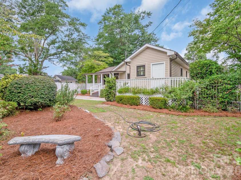312 Church Street, Kershaw, SC 29067.  MLS# CAR4408830, YatesRealty ID 41317. 