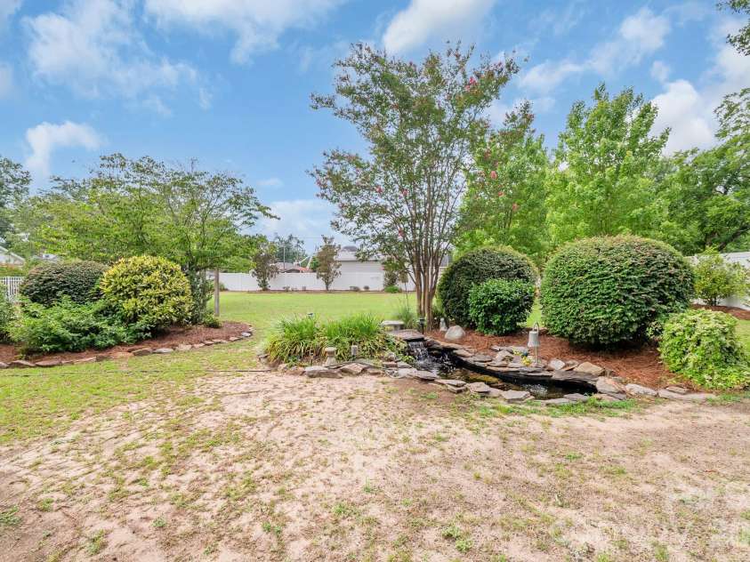 312 Church Street, Kershaw, SC 29067.  MLS# CAR4408830, YatesRealty ID 41317. 