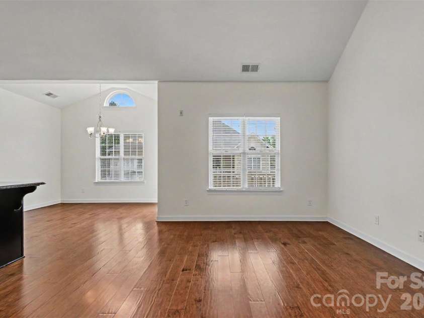 15323 Barossa Valley Street, Charlotte, NC 28277.  MLS# CAR4383419, YatesRealty ID 41319. 