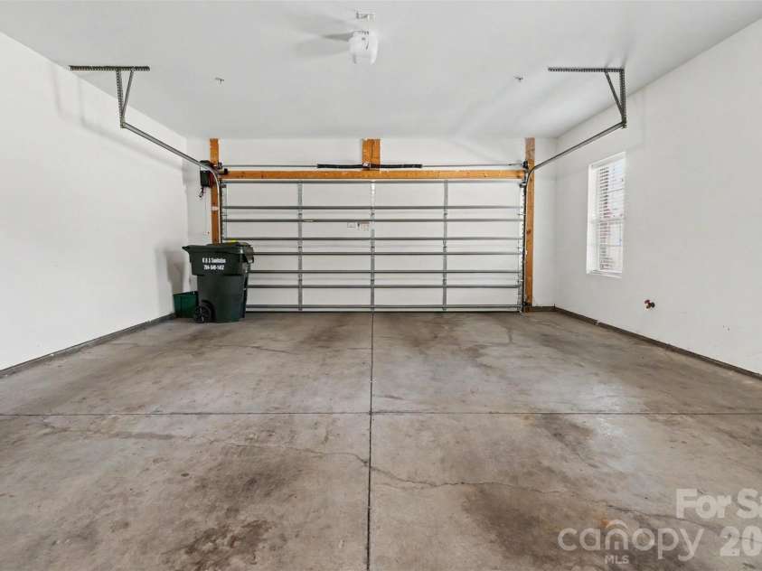 15323 Barossa Valley Street, Charlotte, NC 28277.  MLS# CAR4383419, YatesRealty ID 41319. 