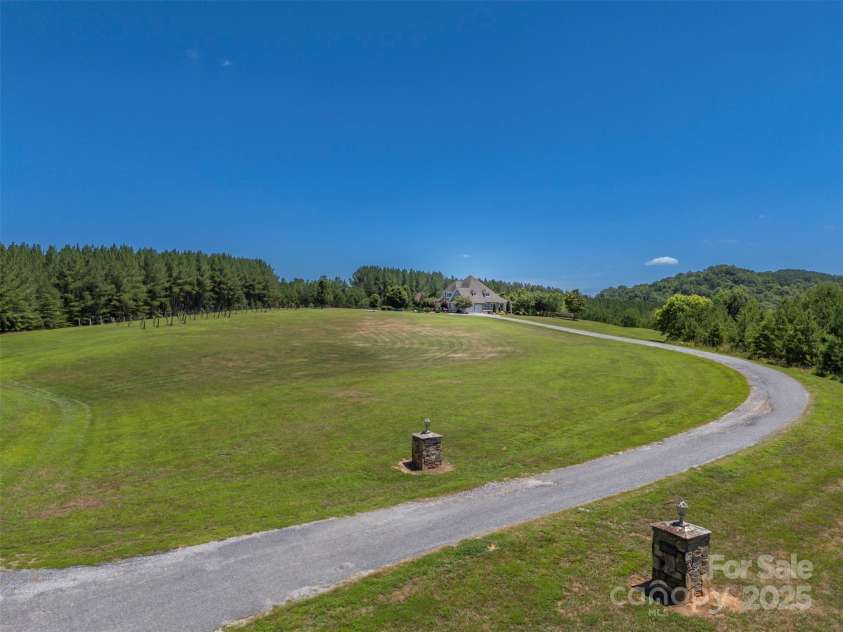 270 Walking Horse Trail, Rutherfordton, NC 28139.  MLS# CAR4160483, YatesRealty ID 4132. 