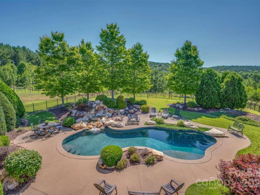 270 Walking Horse Trail, Rutherfordton, NC 28139.  MLS# CAR4160483, YatesRealty ID 4132. 