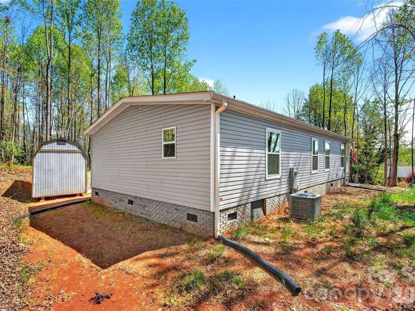 55 Cypress Road, Marion, NC 28752.  MLS# CAR4408323, YatesRealty ID 41321. 