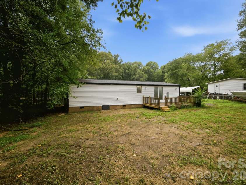 3250 Ole Country Lane, Claremont, NC 28610.  MLS# CAR4410704, YatesRealty ID 41322. 