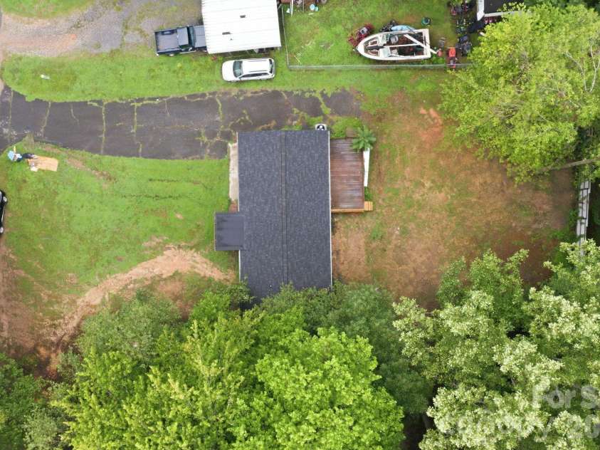 3250 Ole Country Lane, Claremont, NC 28610.  MLS# CAR4410704, YatesRealty ID 41322. 
