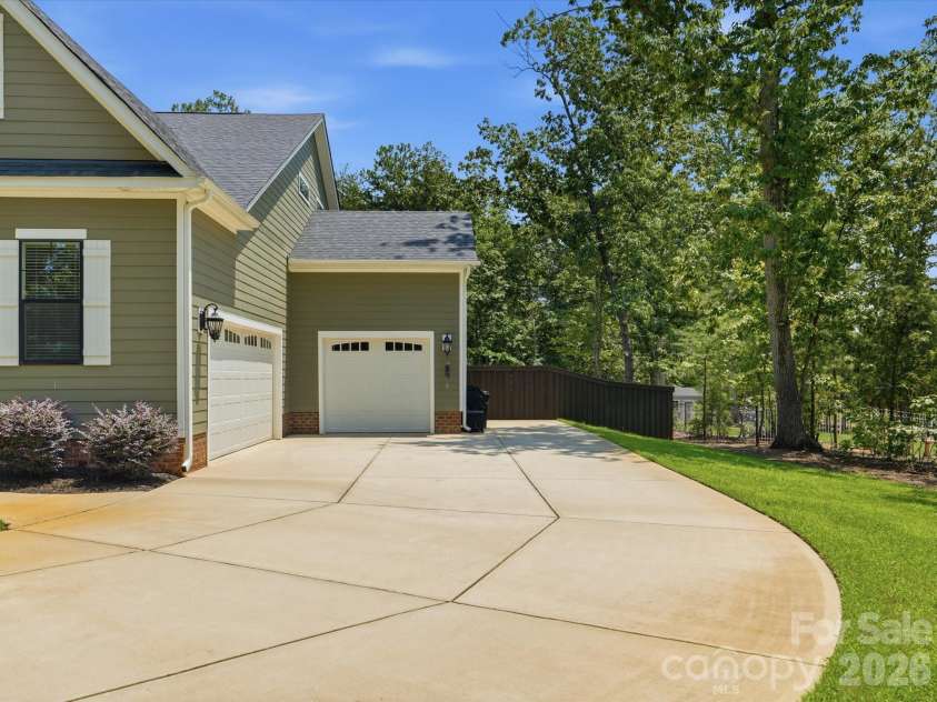 574 Shepherd Lane, Clover, SC 29710.  MLS# CAR4407603, YatesRealty ID 41324. 