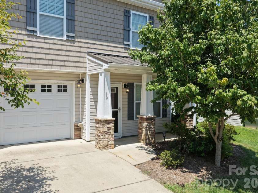 19 Barnett Shoals Drive, Weaverville, NC 28787.  MLS# CAR4410988, YatesRealty ID 41326. 