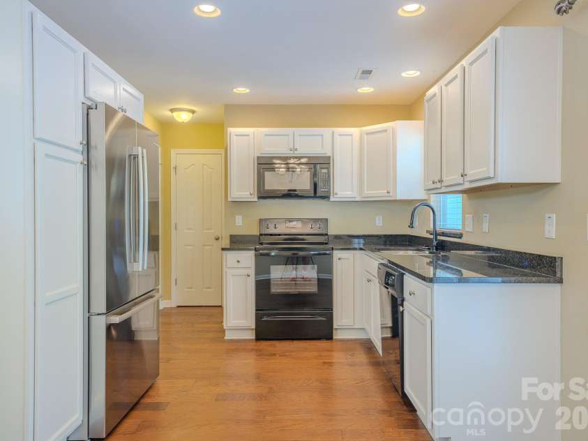 19 Barnett Shoals Drive, Weaverville, NC 28787.  MLS# CAR4410988, YatesRealty ID 41326. 