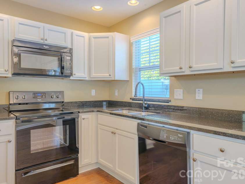 19 Barnett Shoals Drive, Weaverville, NC 28787.  MLS# CAR4410988, YatesRealty ID 41326. 