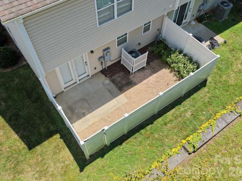 19 Barnett Shoals Drive, Weaverville, NC 28787.  MLS# CAR4410988, YatesRealty ID 41326. 