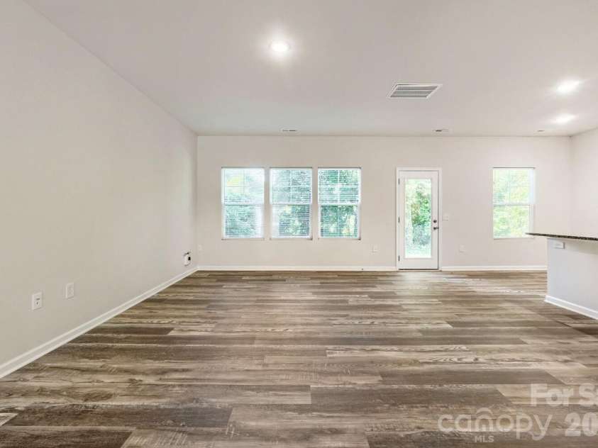 436 Mclelland Avenue, Mooresville, NC 28115.  MLS# CAR4410158, YatesRealty ID 41327. Great Room
