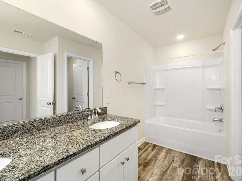 436 Mclelland Avenue, Mooresville, NC 28115.  MLS# CAR4410158, YatesRealty ID 41327. Primary Bath pic 1