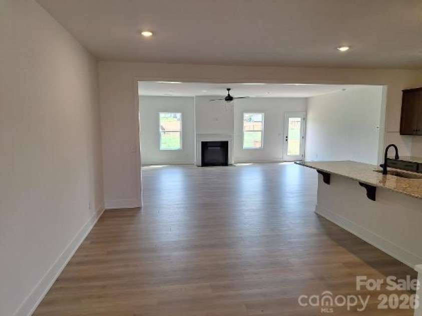 5028 Cardiff Court, Catawba, NC 28609.  MLS# CAR4411255, YatesRealty ID 41328. Breakfast Area