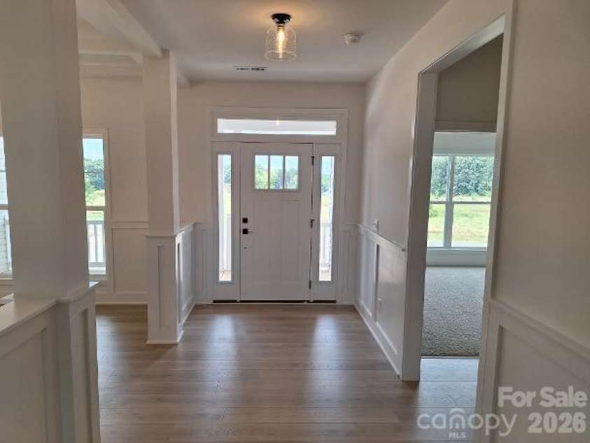 5028 Cardiff Court, Catawba, NC 28609.  MLS# CAR4411255, YatesRealty ID 41328. Foyer