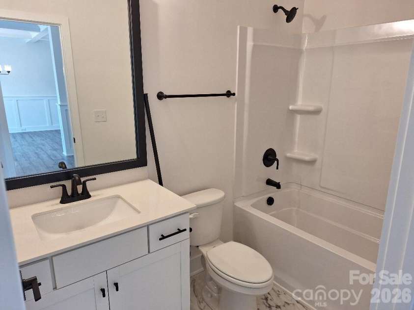 5028 Cardiff Court, Catawba, NC 28609.  MLS# CAR4411255, YatesRealty ID 41328. Full Bath #3