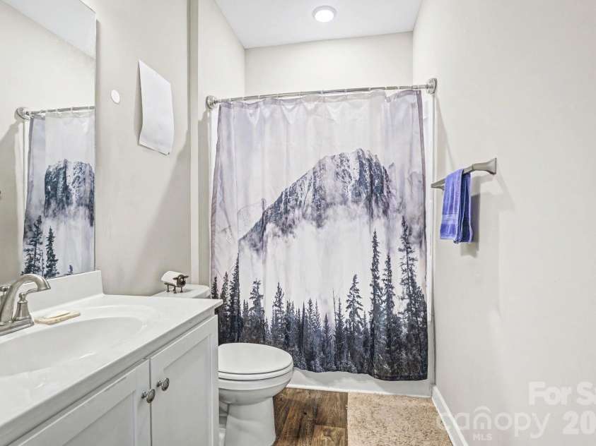 215 James Street, Lexington, NC 27295.  MLS# CAR4344993, YatesRealty ID 4133. 