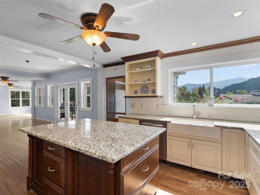 4912 Pigeon Road, Waynesville, NC 28786.  MLS# CAR4206700, YatesRealty ID 4133. 