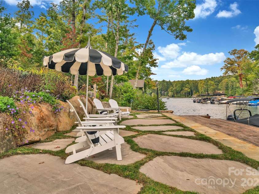 843 North Club Boulevard, Lake Toxaway, NC 28747.  MLS# CAR4113943, YatesRealty ID 4133. 