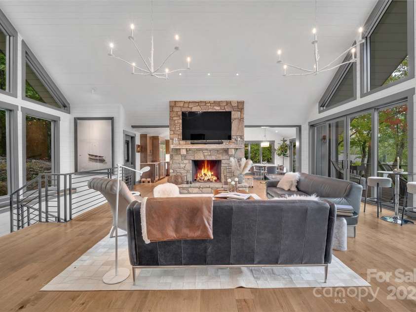 843 North Club Boulevard, Lake Toxaway, NC 28747.  MLS# CAR4113943, YatesRealty ID 4133. 