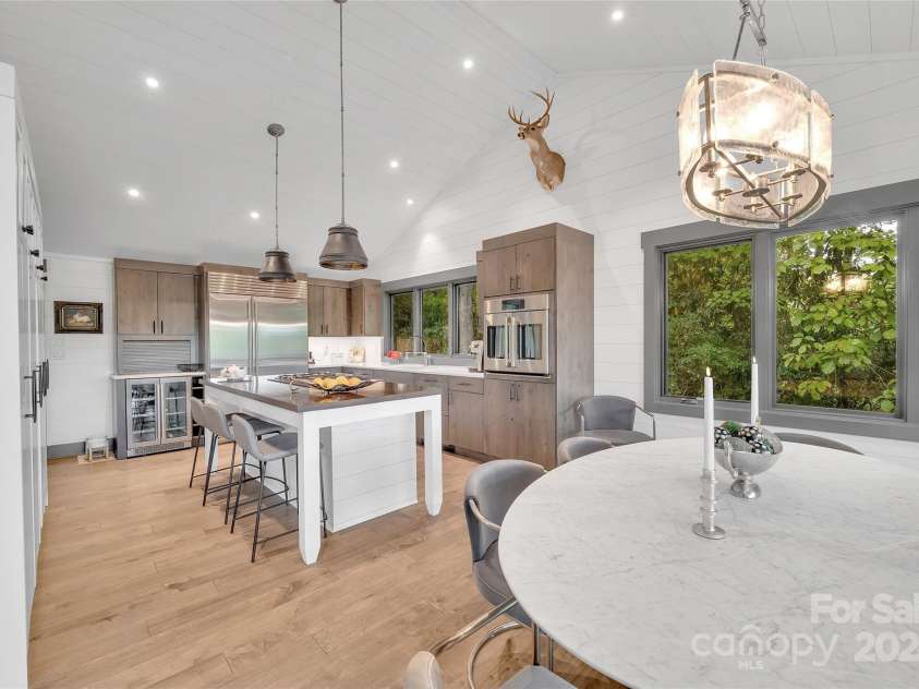 843 North Club Boulevard, Lake Toxaway, NC 28747.  MLS# CAR4113943, YatesRealty ID 4133. 