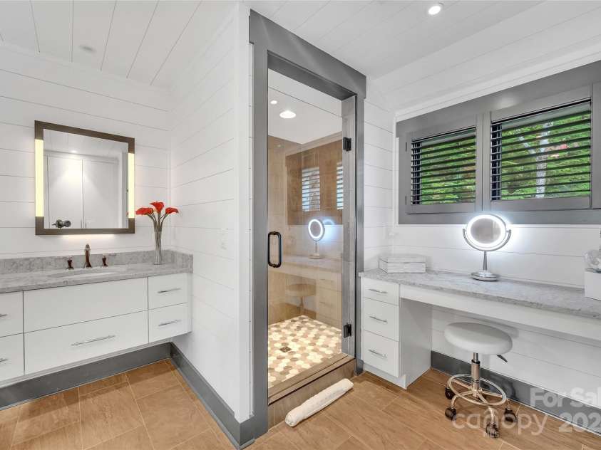 843 North Club Boulevard, Lake Toxaway, NC 28747.  MLS# CAR4113943, YatesRealty ID 4133. 