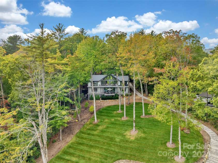 843 North Club Boulevard, Lake Toxaway, NC 28747.  MLS# CAR4113943, YatesRealty ID 4133. 