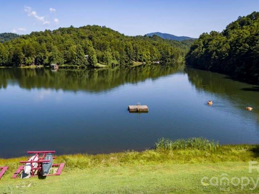 450 Starling Road, Lake Lure, NC 28746.  MLS# CAR4410203, YatesRealty ID 41330. 