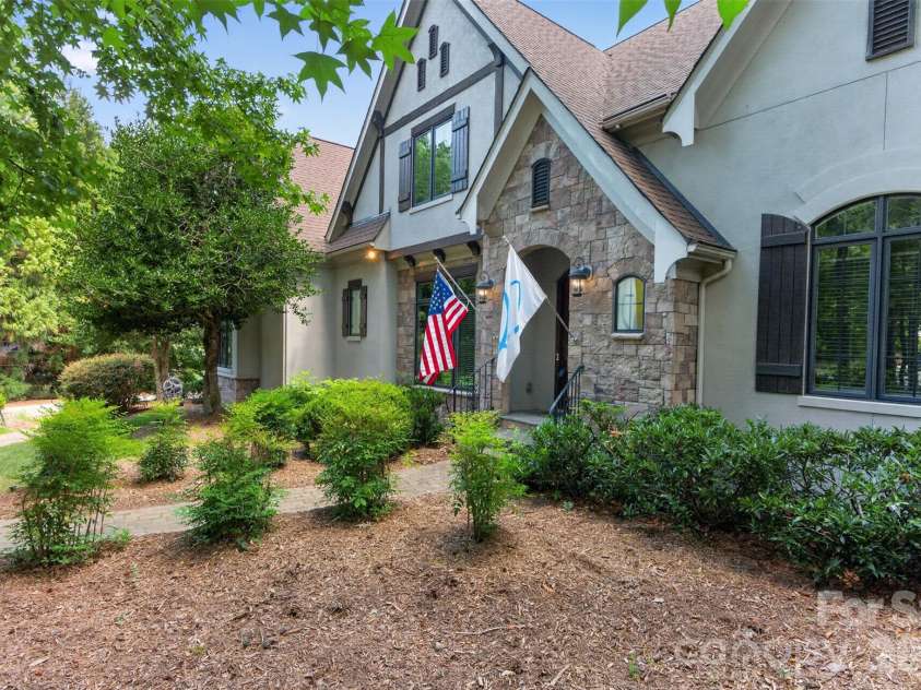 3003 Ocaso Court, Matthews, NC 28104.  MLS# CAR4401210, YatesRealty ID 41331. 